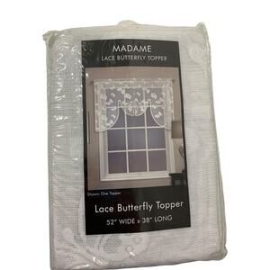 Madame Lace Butterfly Topper White 52 x 38 Inches United New